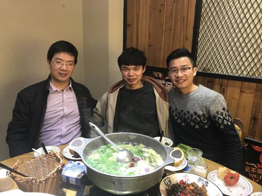 资环学院与寒假留校学生吃年饭